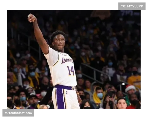 参议员队防守体系面临调整 主力后卫伤情影响阵容 参议员队防守体系面临调整 主力后卫伤情影响阵容